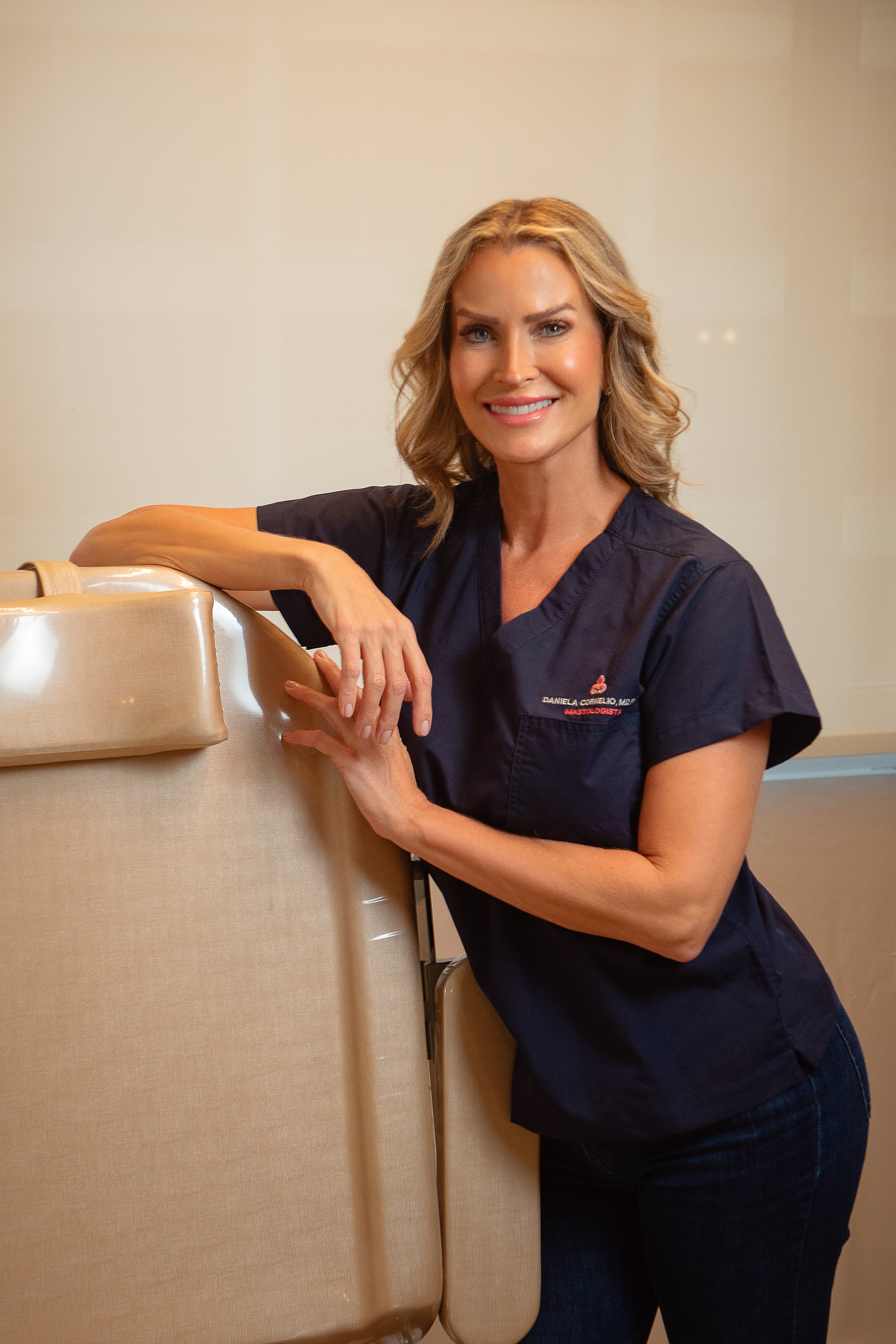 Dr. Daniela Cornélio